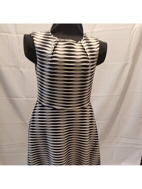 Shelby & Palmer Textured Fit Flair Knit Dress